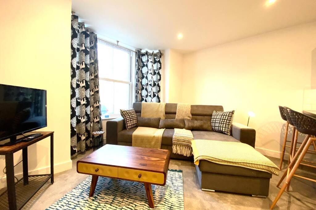 Stunning New Apartment Set In St Leonards On Sea Hollington  Exterior photo