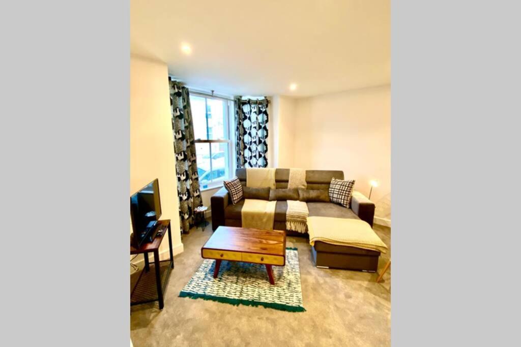 Stunning New Apartment Set In St Leonards On Sea Hollington  Exterior photo